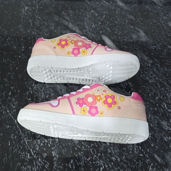 BRAND NEW  WOMEN'S BARBIES BY MATTEL PINK CASUAL COURT SNEAKER - Picture 7 of 16